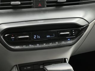 77240 : Hyundai Melun - CAP FOURNIER - HYUNDAI i20 Executive - i20 III - Rouge - Automate sequentiel - Essence sans plomb