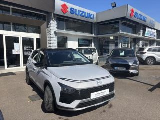 89100 : Hyundai Sens - APS - HYUNDAI Bayon - Bayon - Lumen Gray Métal/Toit+rétros Black - Traction - Essence