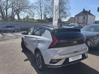 89100 : Hyundai Sens - APS - HYUNDAI Bayon - Bayon - Lumen Gray Métal/Toit+rétros Black - Traction - Essence
