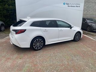 33110 : Hyundai Bordeaux Nord Le Bouscat - Sipa Automobiles - TOYOTA COROLLA HYBRIDE MY21 Collection - COROLLA HYBRIDE MY21 (07/2020-06/2022) - BLANC - Automate à fonct. Continu - Essence / Courant électrique