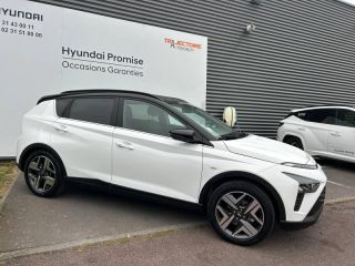 14100 : Hyundai Lisieux - Trajectoire Automobiles - HYUNDAI Bayon - Bayon - Atlas White/Toit/rétros Black - Traction - Essence/Micro-Hybride