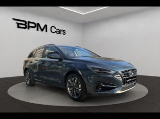 92250 : Hyundai La Garenne-Colombes - BPM Cars - HYUNDAI i30 SW - i30 SW - Teal Blue Métal - Traction - Essence/Micro-Hybride