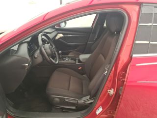 13200 : HYUNDAI Arles - Lexa Automobile - MAZDA MAZDA3 5 PORTES 2021 Sportline - MAZDA3 IV - Rouge - Boîte manuelle - Essence sans plomb