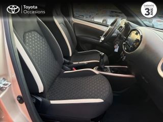 50000 : Hyundai Saint-Lô - GCA - TOYOTA Aygo X - Aygo X - Bi-Ton Beige Gingembre métal/Toit noir - Traction - Essence