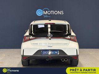 57100 : Hyundai Thionville - Théobald Automobiles - HYUNDAI i20 - i20 - Polar White Métal/Toit/rétros Black - Traction - Essence/Micro-Hybride