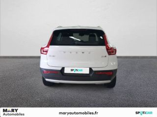 02100 : Hyundai Saint-Quentin - Mary Automobiles - VOLVO XC40 Momentum - XC40 - BLANC - Boîte automatique - Diesel