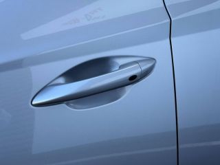 14100 : Hyundai Lisieux - Trajectoire Automobiles - HYUNDAI Tucson - Tucson - Shimmering Silver/Toit/rétros Black - Traction - Hybride : Essence/Electrique