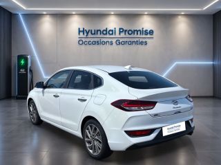85000 : Hyundai MoceanRent | La Roche-sur-Yon - Océane Auto - HYUNDAI i30 FASTBACK Creative - i30 III - Blanc - Boîte séquentielle - Diesel
