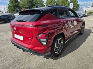 87280 : Hyundai Limoges - Motors Cars - HYUNDAI Kona - Kona - Ultimate Red métallisé/Toit/rétros Black - Traction - Hybride : Essence/Electrique