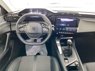 31200 : Hyundai TOULOUSE NORD - AUTO NORD - PEUGEOT 308 Allure - 308 III - Vert - Boîte manuelle - Essence sans plomb