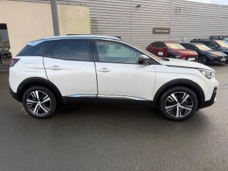 49300 : Hyundai Cholet - Océane Auto - PEUGEOT 3008 Allure Business - 3008 II - Blanc - Boîte automatique - Essence sans plomb