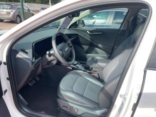 89100 : Hyundai Sens - APS - KIA Niro - Niro - Blanc Nacré - Traction - Hybride : Essence/Electrique