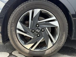 14100 : Hyundai Lisieux - Trajectoire Automobiles - HYUNDAI i20 - i20 - Phantom Black Métal - Traction - Essence/Micro-Hybride