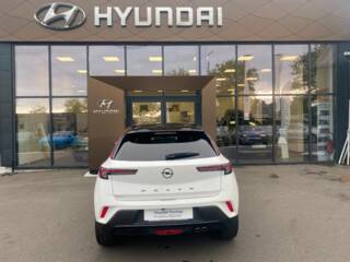 14400 : Hyundai Bayeux - Trajectoire Automobiles - OPEL Mokka - Mokka - blanc toit noir - Traction - Essence