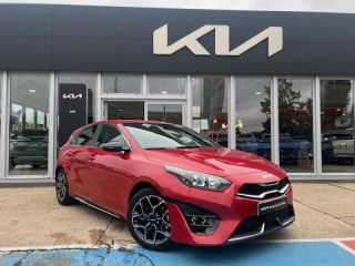 89100 : Hyundai Sens - APS - KIA Ceed - Ceed - Rouge Rubis métallisé - Traction - Essence