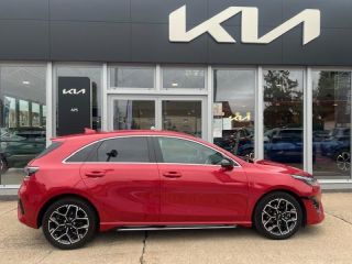 89100 : Hyundai Sens - APS - KIA Ceed - Ceed - Rouge Rubis métallisé - Traction - Essence