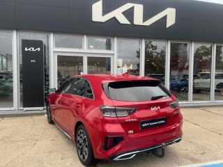 89100 : Hyundai Sens - APS - KIA Ceed - Ceed - Rouge Rubis métallisé - Traction - Essence