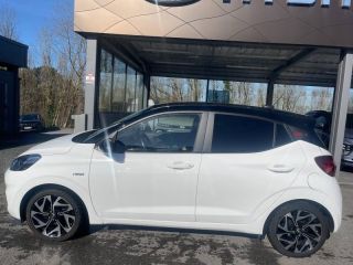 64100 : Hyundai Bayonne - Oceanic Auto - HYUNDAI i10 - i10 - Polar White/Toit/rétros Black - Traction - Essence