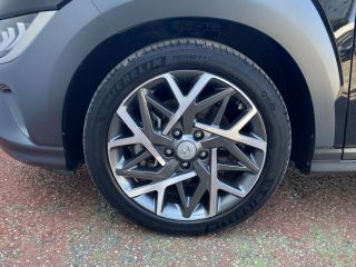 33110 : Hyundai Bordeaux Nord Le Bouscat - Sipa Automobiles - HYUNDAI KONA HYBRID Executive - KONA HYBRID (10/2020-04/2023) - NOIR - Automate sequentiel - Essence / Courant électrique