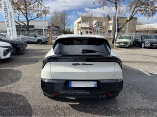 84120 : Hyundai PERTUIS - SA PEDINIELLI - ALFA ROMEO JUNIOR Premium - JUNIOR - Blanc - Automate sequentiel - Essence sans plomb