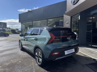50300 : Hyundai Avranches - GCA - HYUNDAI Bayon - Bayon - Mangrove Green Métal/Toit/rétros Black - Traction - Essence/Micro-Hybride