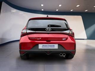 06130 : Hyundai Grasse - Garage Jean Cauvin - HYUNDAI i20 - i20 - Dragon Red - Rouge métallisé - Traction - Essence/Micro-Hybride