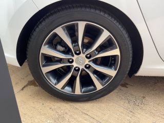 04100 : Hyundai Manosque - Pedinielli - HYUNDAI i30 Edition #Mondial - i30 III - POLAR WHITE - Boîte manuelle - Essence sans plomb