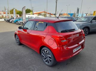 86000 : Hyundai Poitiers - Eco des Nations - SUZUKI Swift - Swift - Burning Red Pearl métallisé - Traction - Essence/Micro-Hybride
