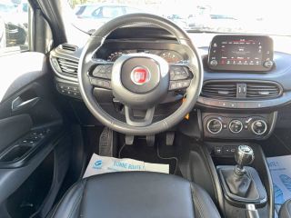 33140 : Hyundai Bordeaux Sud Villenave d&#039;Ornon - Sipa Automobiles - FIAT TIPO 5 PORTES MY20 S-Design - TIPO II - NOIR - Boîte manuelle - Essence sans plomb