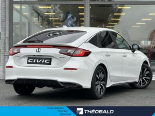 57200 : Hyundai Sarreguemines - Theobald Automobiles - HONDA Civic - Civic - Blanc Platine Nacré - Traction - Hybride : Essence/Electrique