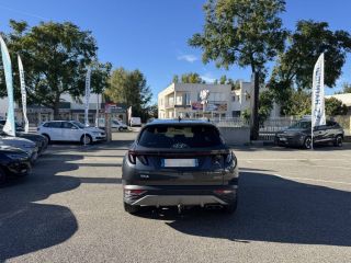 84120 : Hyundai PERTUIS - SA PEDINIELLI - HYUNDAI TUCSON Creative - TUCSON IV - TEAL BLUE - Boîte automatique - Essence / Courant électrique