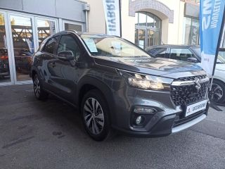 78000 : Hyundai Versailles - SOCOHY - SUZUKI S-Cross - S-Cross - Titan Dark Gray métallisée - Traction - Essence/Micro-Hybride