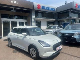89100 : Hyundai Sens - APS - SUZUKI Swift - Swift - Pure White Pearl Metal - Traction - Essence/Micro-Hybride