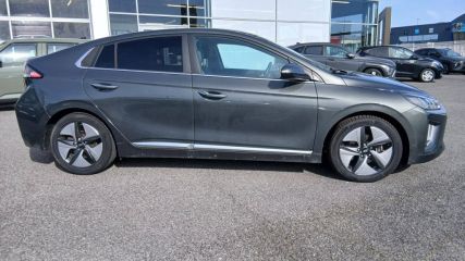 60880 : Hyundai Compiègne - Groupe PROTEA - HYUNDAI IONIQ Business - IONIQ - Gris - Automate sequentiel - Essence / Courant électrique