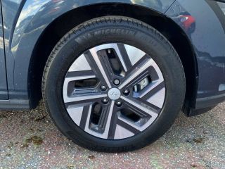 33110 : Hyundai Bordeaux Nord Le Bouscat - Sipa Automobiles - HYUNDAI KONA ELECTRIC Creative - KONA ELECTRIC (12/2020) - BLEU FONCE - Automate à fonct. Continu - Courant électrique