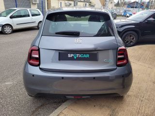 04100 : Hyundai Manosque - Pedinielli - FIAT 500e BERLINE Action - 500 III - Gris - Automate à fonct. Continu - Courant électrique
