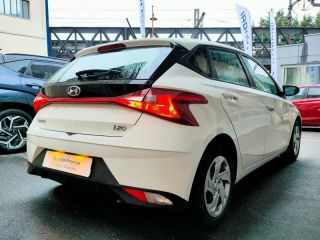 78000 : Hyundai Versailles - SOCOHY - HYUNDAI i20 - i20 - Polar White - Traction - Essence