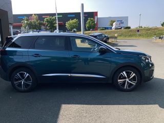 49070 : Hyundai Angers - Oceane Automobiles - PEUGEOT 5008 Allure - 5008 II - Bleu - Boîte manuelle - Essence sans plomb