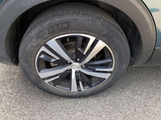 49070 : Hyundai Angers - Oceane Automobiles - PEUGEOT 5008 Allure - 5008 II - Bleu - Boîte manuelle - Essence sans plomb