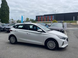 64100 : Hyundai Bayonne - Oceanic Auto - HYUNDAI i20 - i20 - Polar White - Traction - Essence