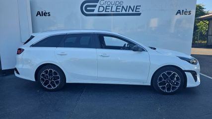 30100 : Hyundai Alès - Auto Hall - KIA CEED SW GT-line - CEED III - Blanc - Boîte automatique - Essence sans plomb