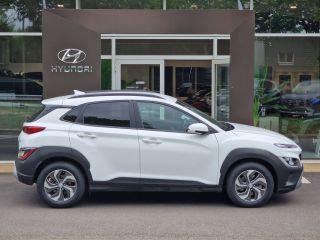 77240 : Hyundai Melun - CAP FOURNIER - HYUNDAI KONA HYBRID Intuitive - KONA - Blanc - Automate sequentiel - Essence / Courant électrique
