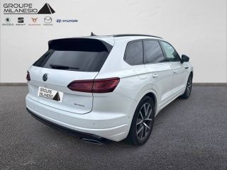 13290 : Hyundai Aix en Provence - Cap Milanesio - VOLKSWAGEN TOUAREG R - TOUAREG III - Blanc - Boîte automatique - Essence / Courant électrique