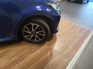 59223 : Hyundai Roncq - Valauto - TOYOTA Yaris - Yaris - BLEU FONCE -  - Essence