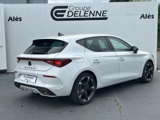30100 : Hyundai Alès - Auto Hall - CUPRA LEON V - LEON - Blanc - Automate sequentiel - Essence / Courant électrique