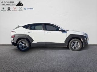 13290 : Hyundai Aix en Provence - Cap Milanesio - HYUNDAI KONA Intuitive - KONA II - Blanc - Automate sequentiel - Essence / Courant électrique
