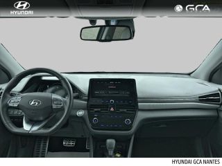 44800 : Hyundai NANTES SAINT HERBLAIN - GCH NANTES - HYUNDAI Ioniq - Ioniq - Phantom Black Métal - Traction - Hybride rechargeable : Essence/Electrique