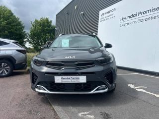 14100 : Hyundai Lisieux - Trajectoire Automobiles - KIA Stonic - Stonic - Gris Météore métallisé - Traction - Essence/Micro-Hybride
