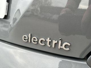 21300 : Hyundai Dijon - Privilège Automobiles - HYUNDAI KONA ELECTRIC Executive - KONA ELECTRIQUE - GRIS CLAIR - Automate à fonct. Continu - Courant électrique