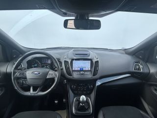 33110 : Hyundai Bordeaux Nord Le Bouscat - Sipa Automobiles - FORD KUGA ST-Line - KUGA II - BLANC - Boîte manuelle - Essence / Ethanol